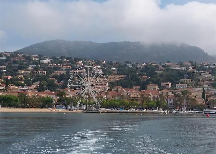Moderne Avec Terrasse, Parking Et Clim Au Lavandou - 4 Couchages - Fr-1-251-122 Lägenhet *
